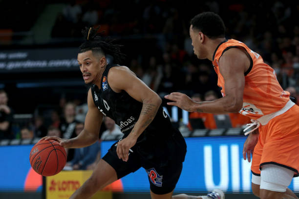 山东女排的 山东女排的